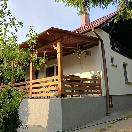 Dom Letniskowy بيت للعطل